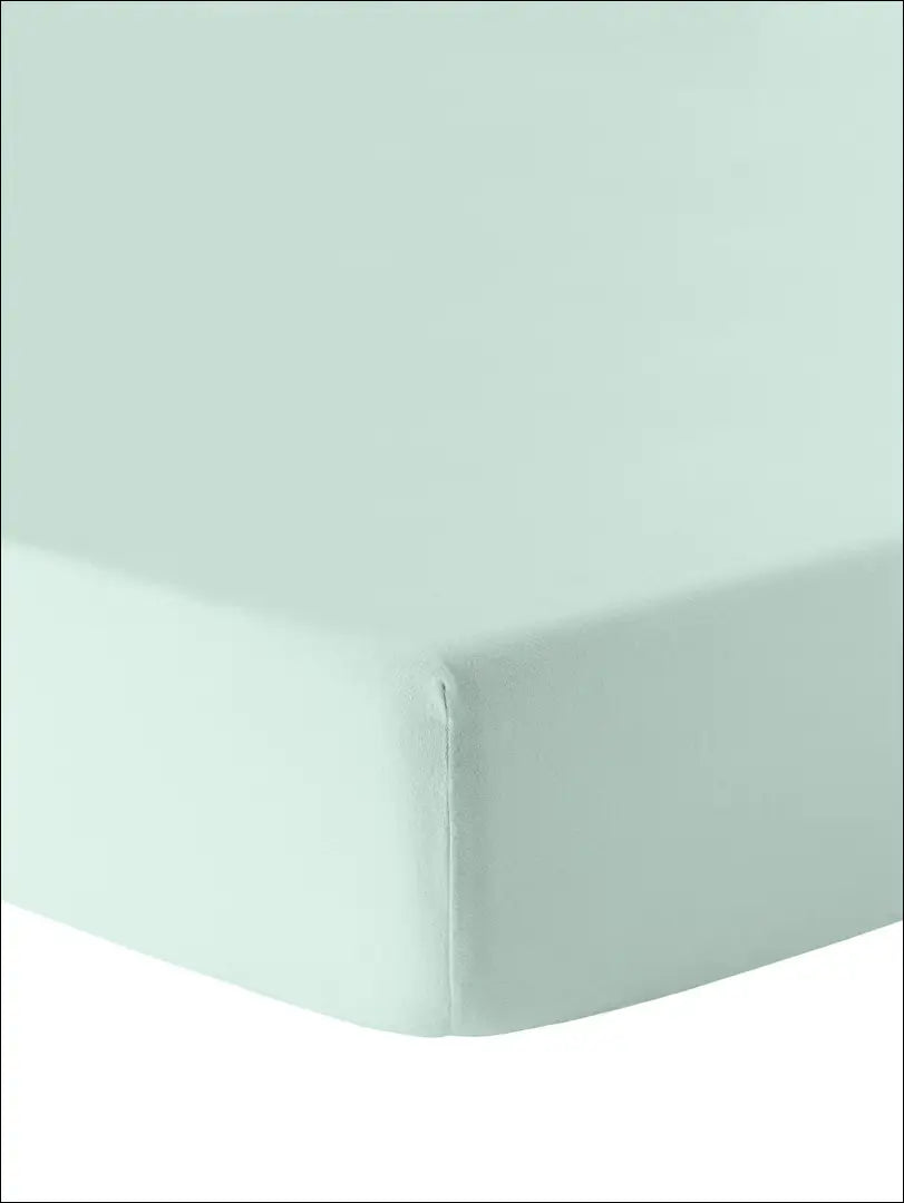 Flanelinė paklodė su guma DI4089 - €12 Save 70% __label:Pristatymas 1-2 d.d., color-zalia, material-flanele,