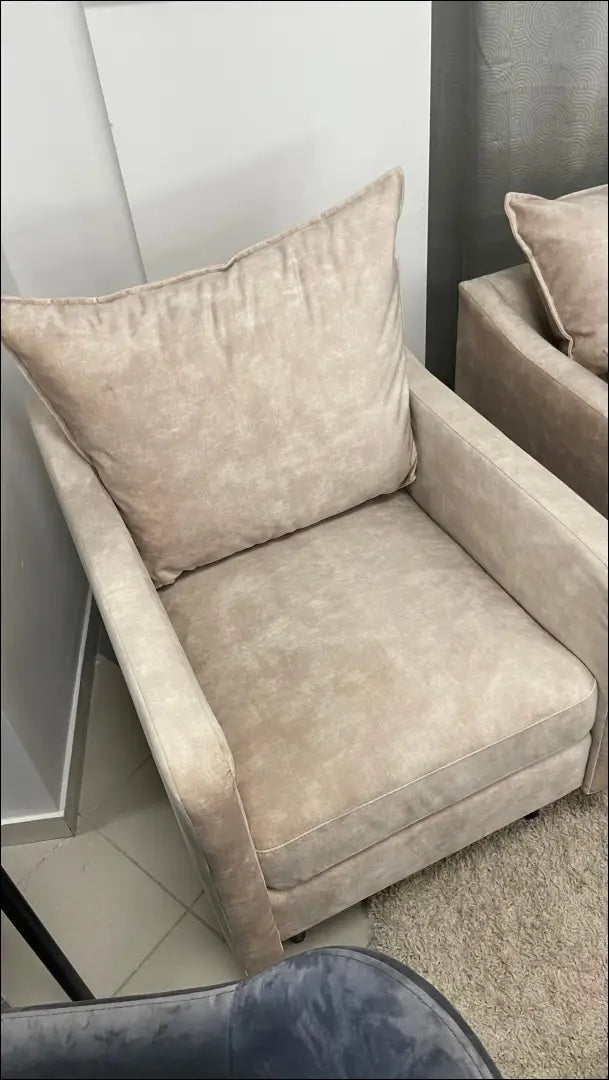 Fotelis MI440 - €283 Save 10% __label:Pristatymas 1-2 d.d., color-smelio, foteliai, material-aksomas,