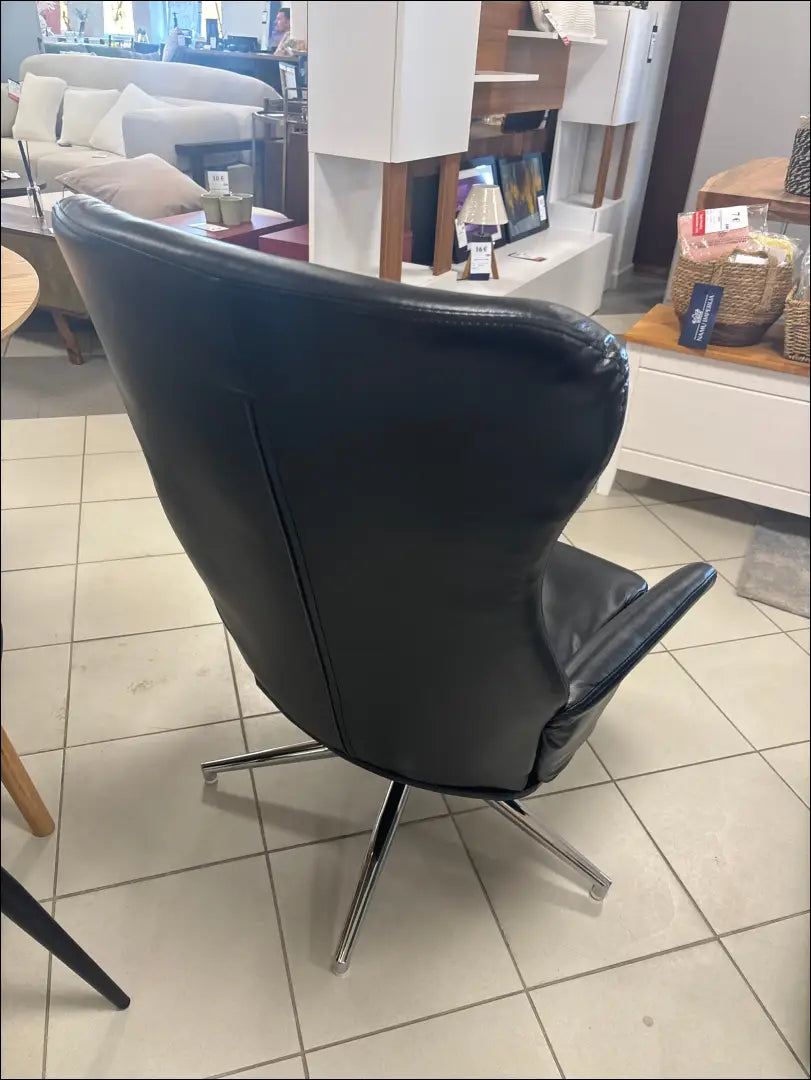 Fotelis MI810 - €53 Save 50% 50-100, __label:Pristatymas 1-2 d.d., color-juoda, foteliai, material-dirbtine-oda €50