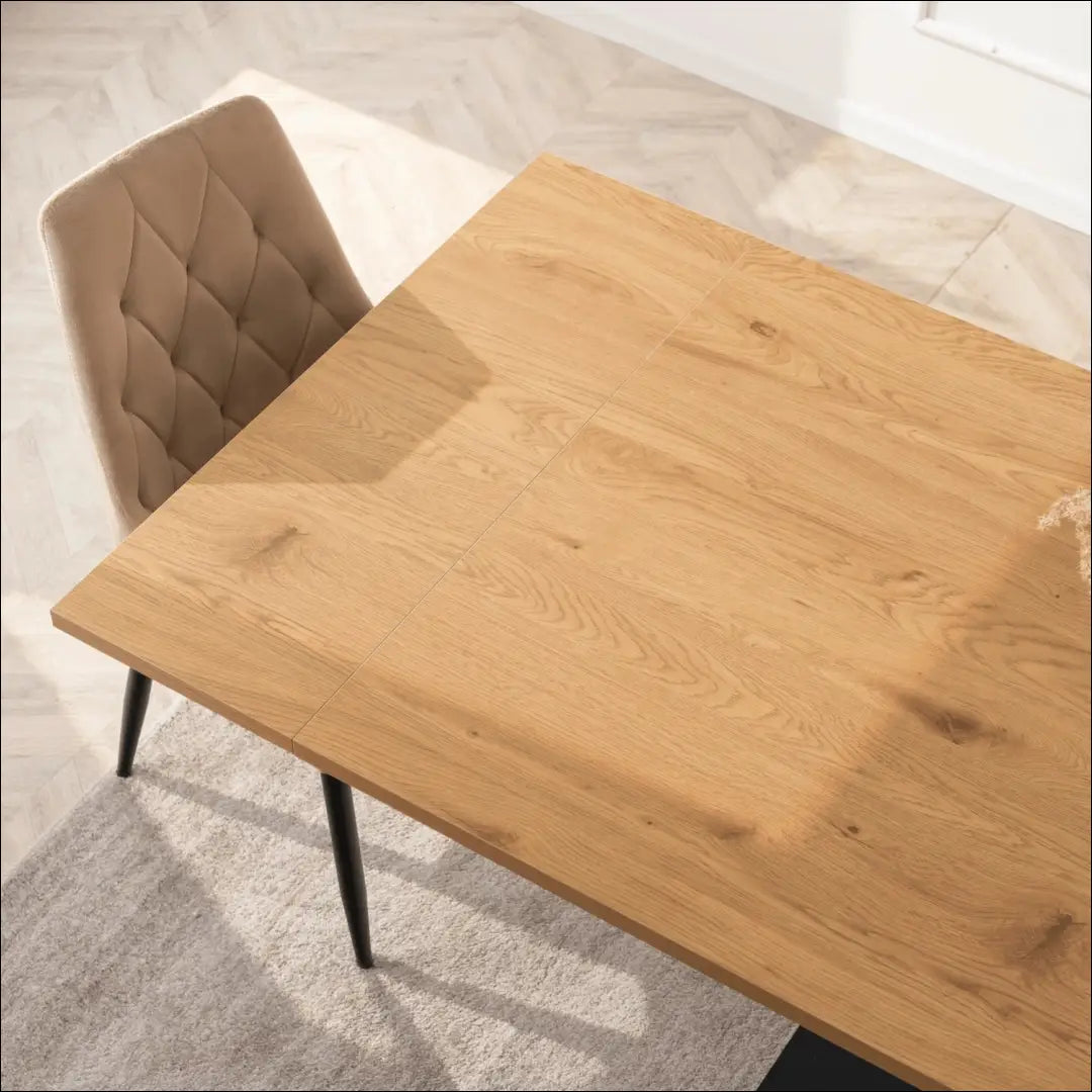 Išskleidžiamas stalas 160–220 cm MDF ąžuolas/juoda TE2462 - €529 Save 15% __label:Pristatymas 5-14 d.d., Newelite