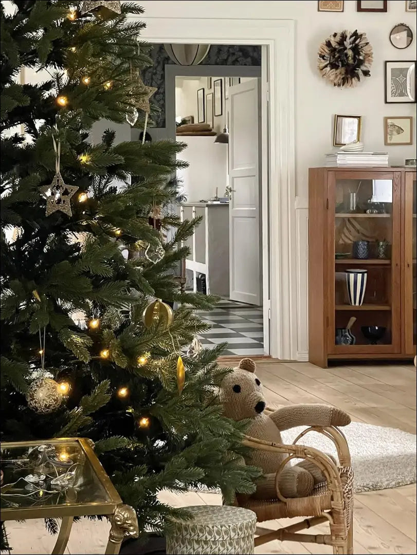 Kalėdinė eglutė (180cm) DI10415 - €69 Save 50% 50-100, __label:Pristatymas 1-2 d.d., color-zalia, kaledos, material-pvc