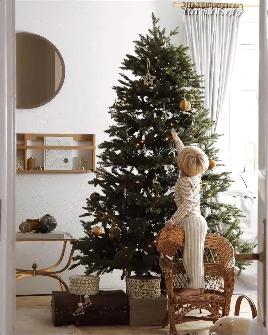 Kalėdinė eglutė (180cm) DI10415 - €69 Save 50% 50-100, __label:Pristatymas 1-2 d.d., color-zalia, kaledos, material-pvc