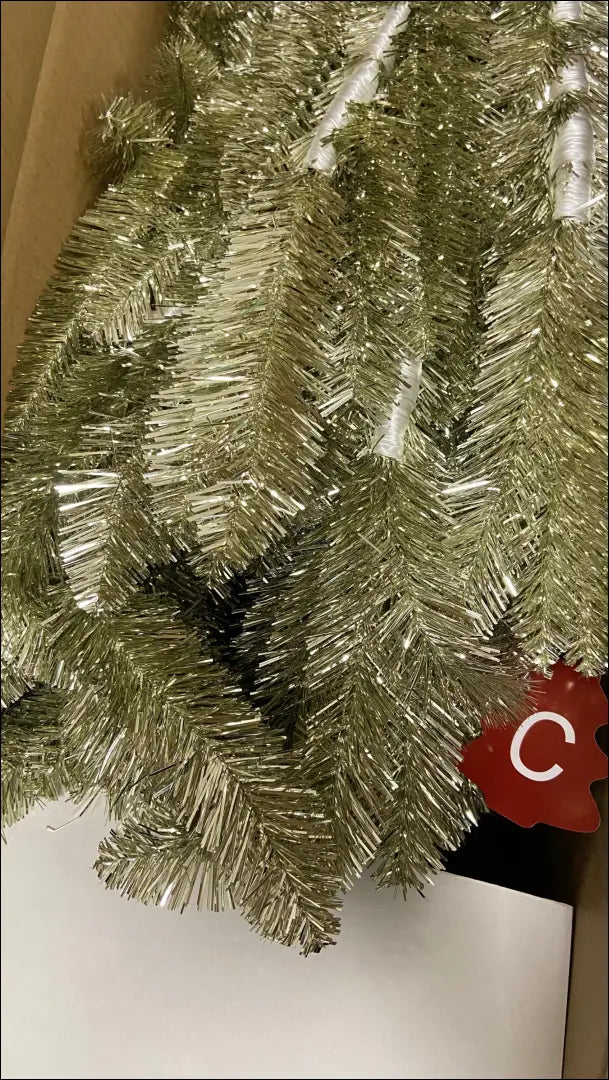 Kalėdinė eglutė (185cm) DI5092 - €225 Save 50% __label:Pristatymas 1-2 d.d., color-sidabrine, color-zalia, kaledos,