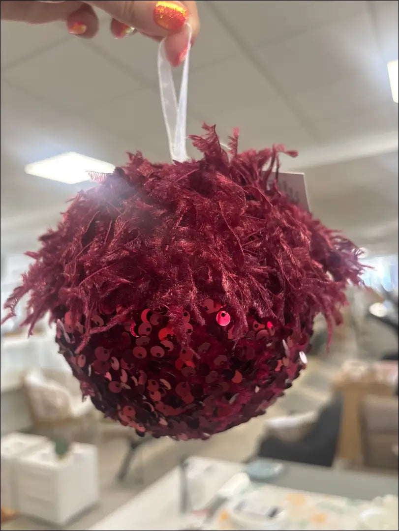 Kalėdinis burbulas DI12254 - €3 Save 50% __label:Pristatymas 1-2 d.d., color-raudona, kaledos, material-aksomas,
