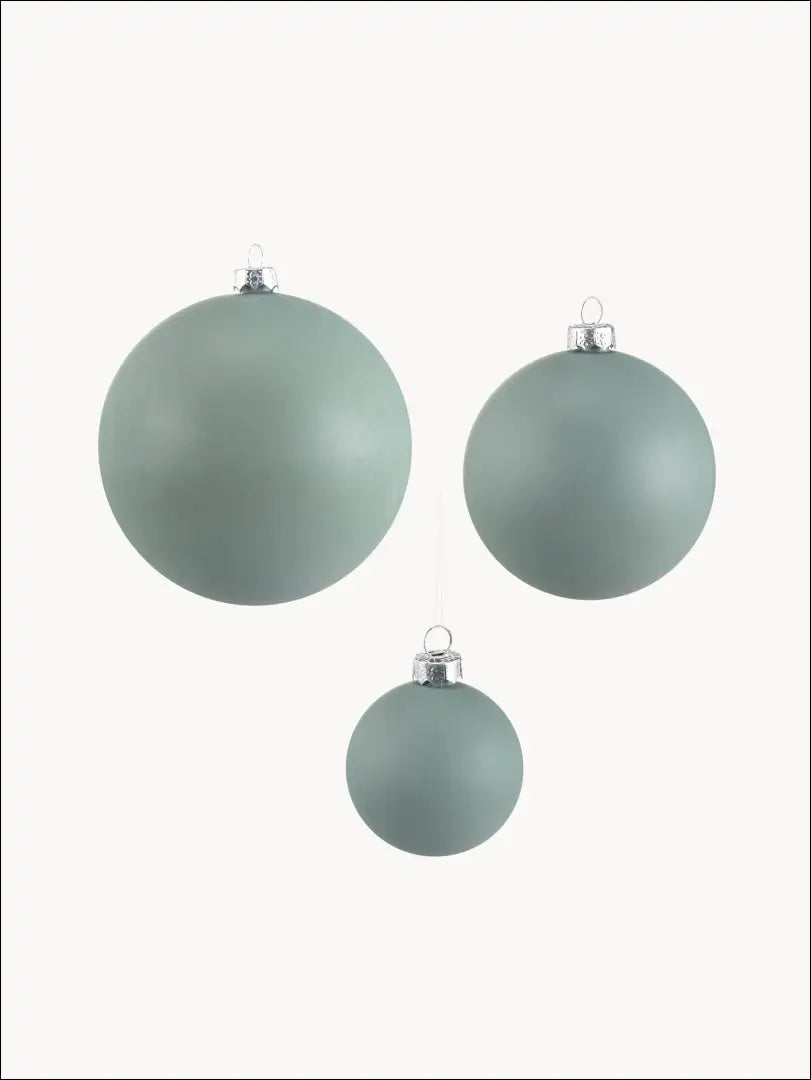 Kalėdinių burbulų komplektas (12vnt) DI4791 - €18 Save 50% __label:Pristatymas 1-2 d.d., color-zalia, kaledos,