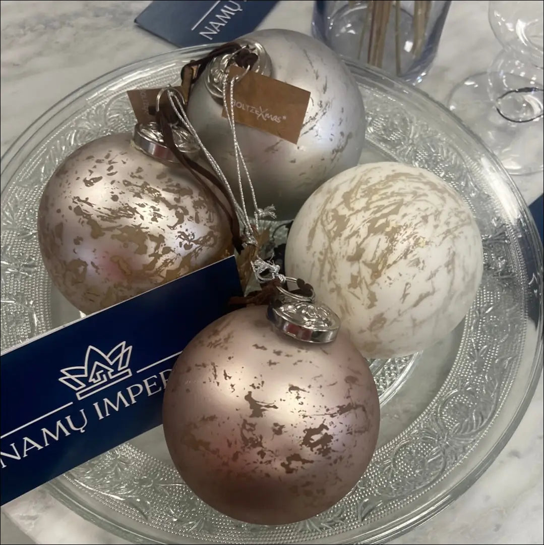 Kalėdinių burbulų komplektas (4vnt) DI4837 - €15 Save 50% __label:Pristatymas 1-2 d.d., color-pilka, color-smelio,