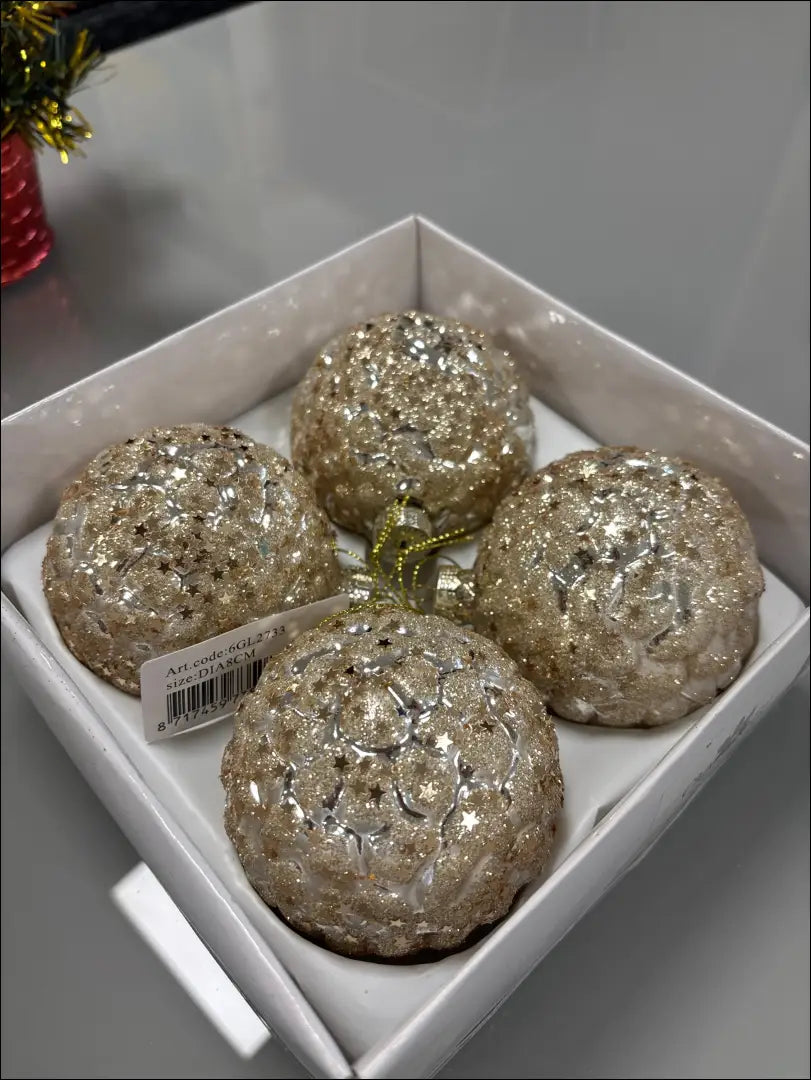 Kalėdinių žaisliukų komplektas (4vnt) DI10517 - €12 Save 50% __label:Pristatymas 1-2 d.d., color-auksine, kaledos,