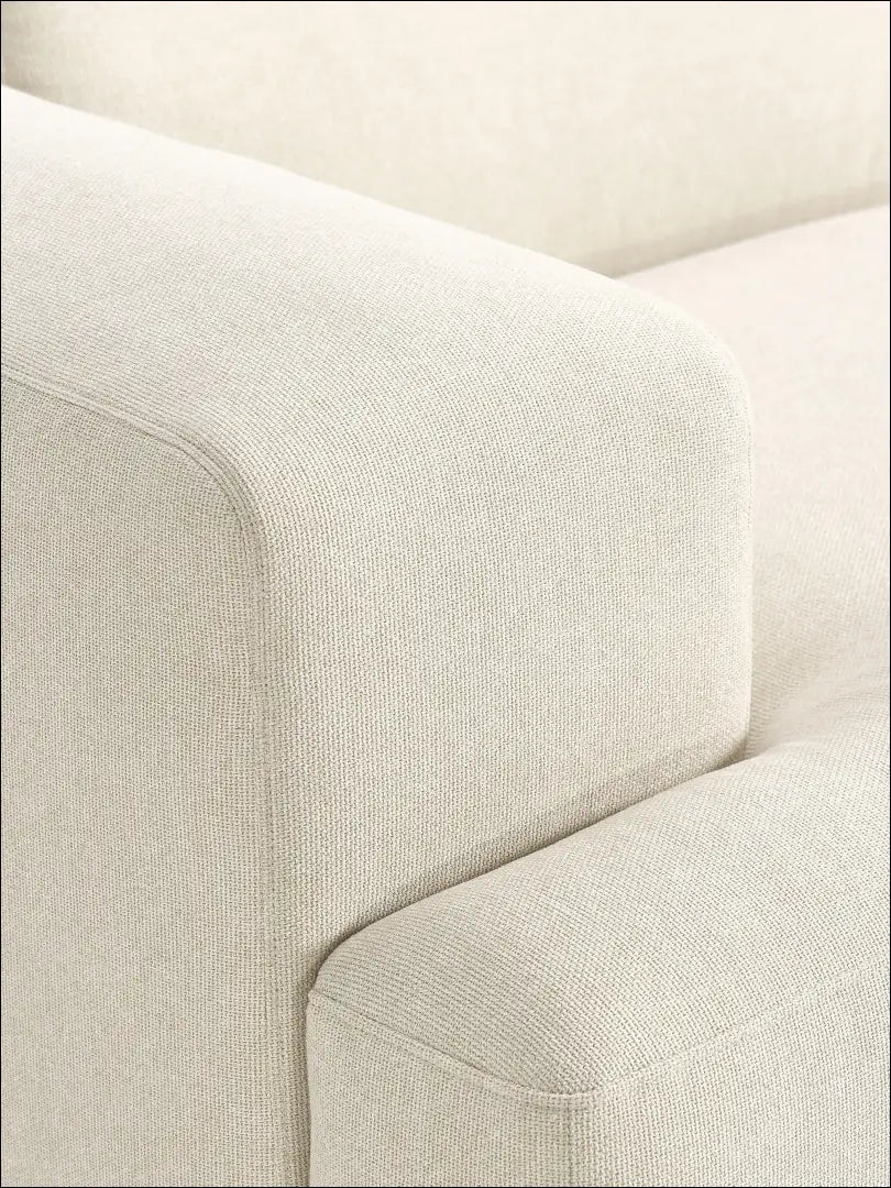 Kampinė sofa MI762 - €1,300 Save 50% __label:Pristatymas 1-2 d.d., color-kremas, kampai, material-gobelenas, minksti