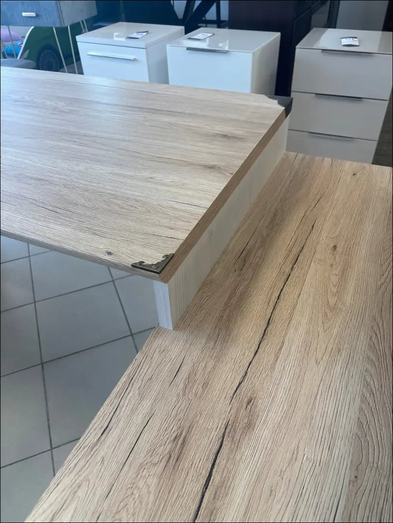 Kampinis darbo stalas BI277 - €140 Save 50% 100-200, __label:Pristatymas 1-2 d.d., biuro-baldai, biuro-stalai,