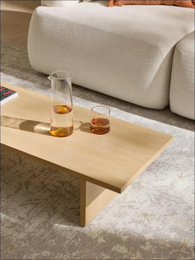 Kavos staliukas SI1236 - €120 Save 60% 100-200, color-ruda, material-medzio-masyvas, pazeistas, pazeisti Ruda / MDF