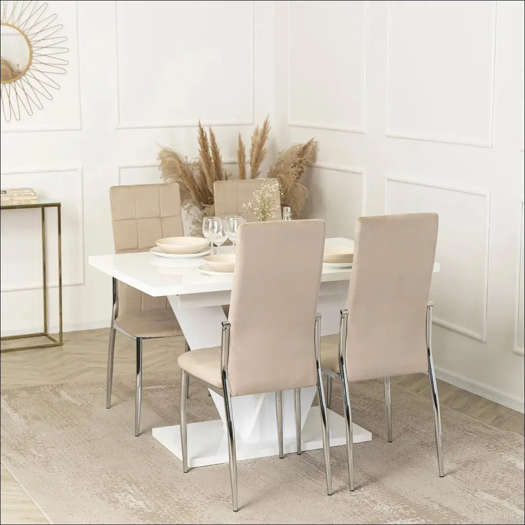 Kėdė su veliūro audiniu smėlio spalvos TE039 - €43 Save 15% 25-50, __label:Pristatymas 5-14 d.d., elite, Krzesła,