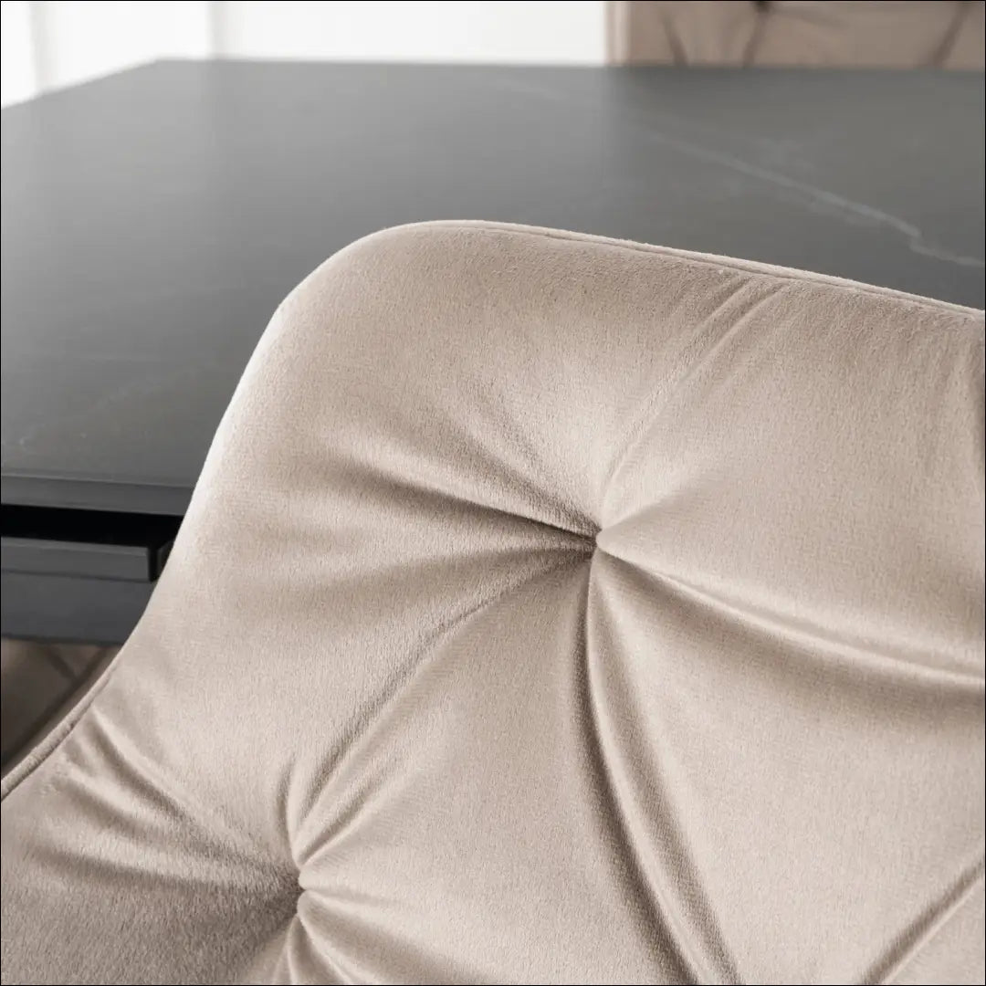 Kėdė su veliūro audiniu smėlio spalvos TE829 - €67 Save 15% 50-100, __label:Pristatymas 5-14 d.d., elite,