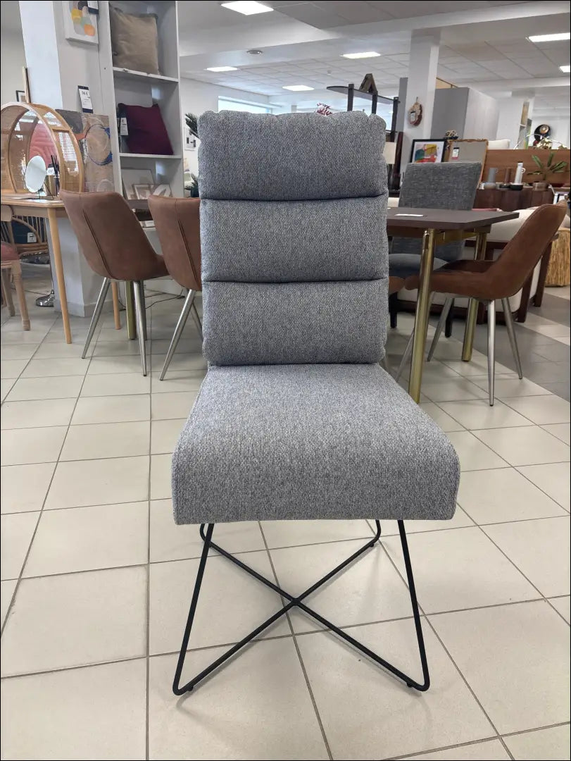 Kėdė VI1064 - €85 Save 55% 50-100, __label:Pristatymas 1-2 d.d., color-pilka, kedes-valgomojo, material-gobelenas €50