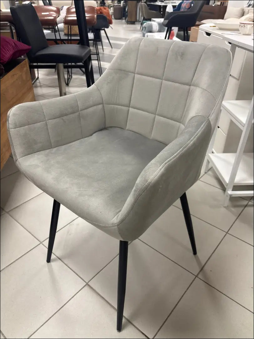 Kėdė VI1165 - €75 Save 50% 50-100, __label:Pristatymas 1-2 d.d., color-pilka, kedes-valgomojo, material-aksomas €50