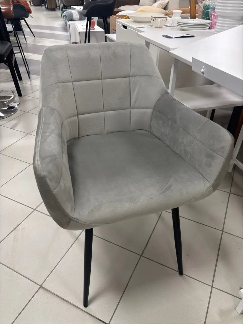 Kėdė VI1165 - €75 Save 50% 50-100, __label:Pristatymas 1-2 d.d., color-pilka, kedes-valgomojo, material-aksomas €50