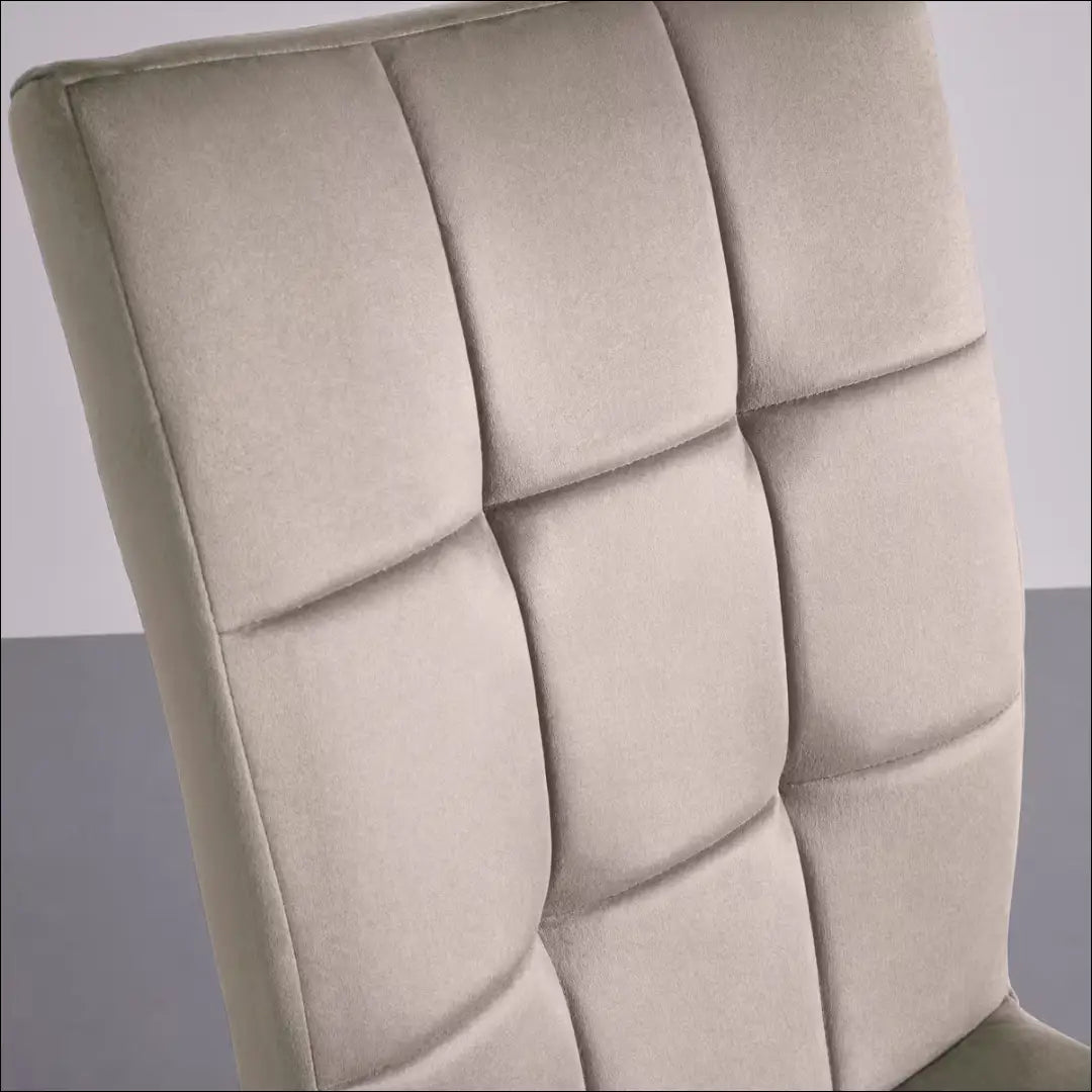 Kėdė VI1578 - €49 Save 50% 25-50, __label:Pristatymas 1-2 d.d., color-smelio, kedes-valgomojo, material-aksomas Aksomas