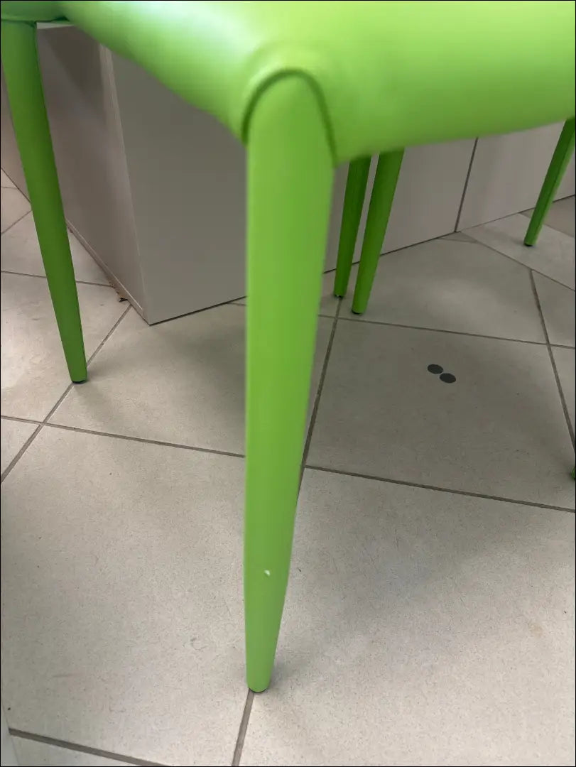 Kėdė VI445 - €25 Save 70% 25-50, __label:Pristatymas 1-2 d.d., color-zalia, material-eko-oda, pazeistas Eko-oda | Namų