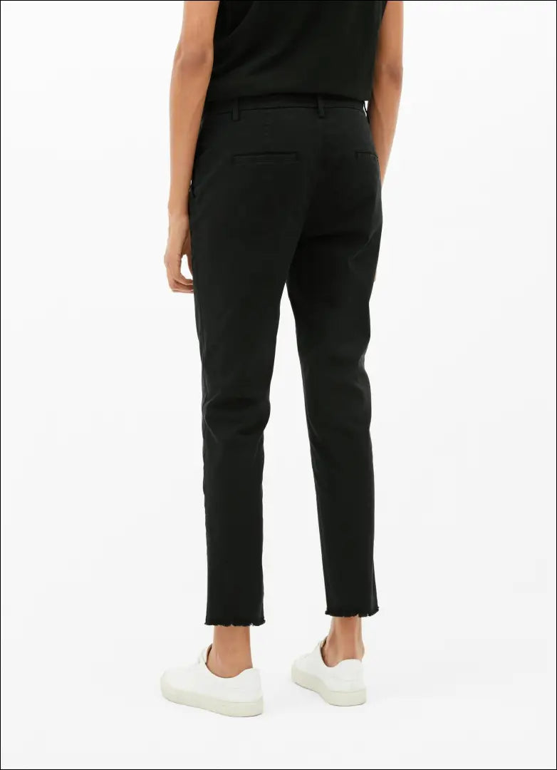 Kelnės “Juvia” DI7702 - €70 Save 65% 50-100, __label:Pristatymas 1-2 d.d., color-juoda, drabuziai, material-elastanas
