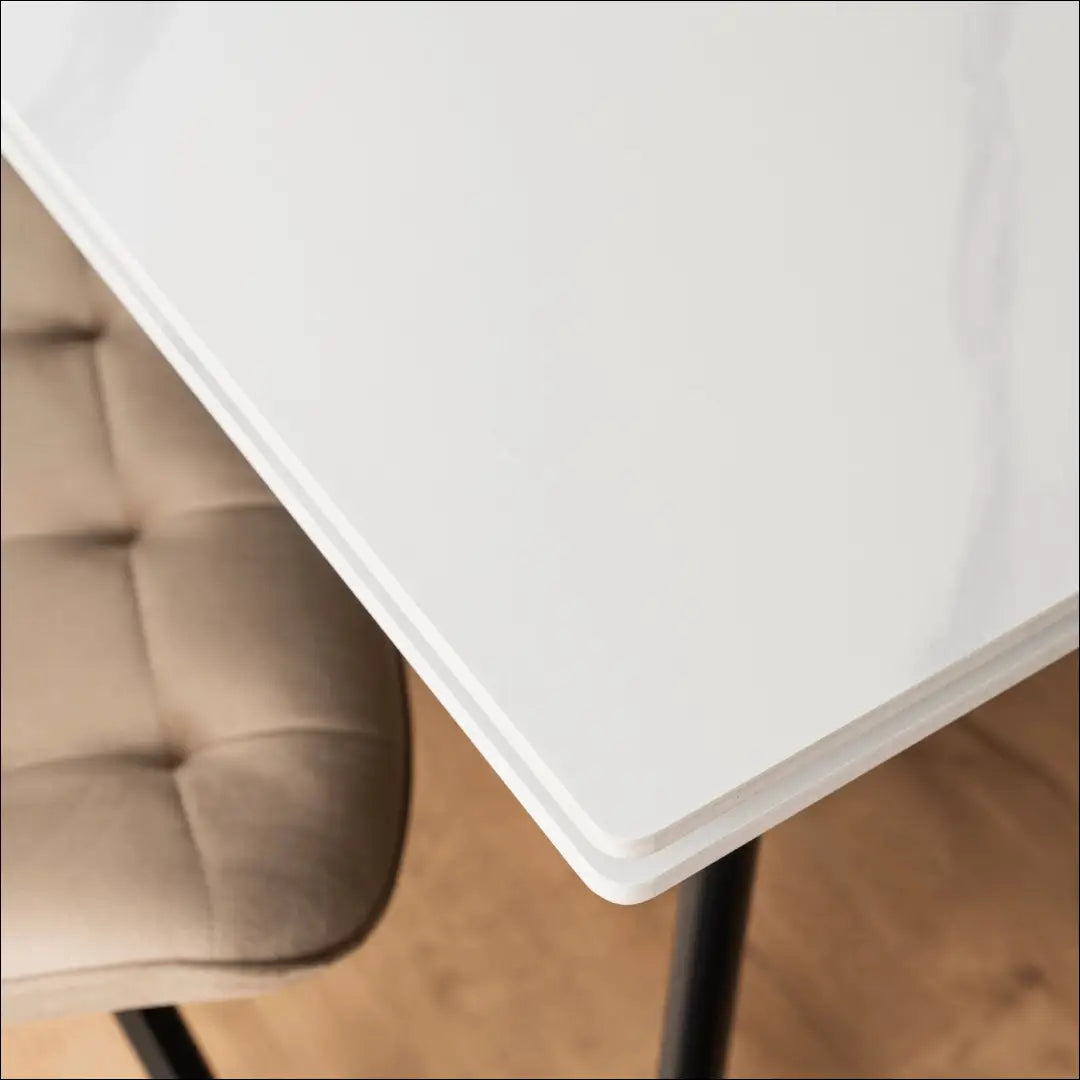 Keraminis ištraukiamas stalas 90–150 cm baltas marmuras/juoda TE2448 - €319 Save 15% __label:Pristatymas 5-14 d.d.,