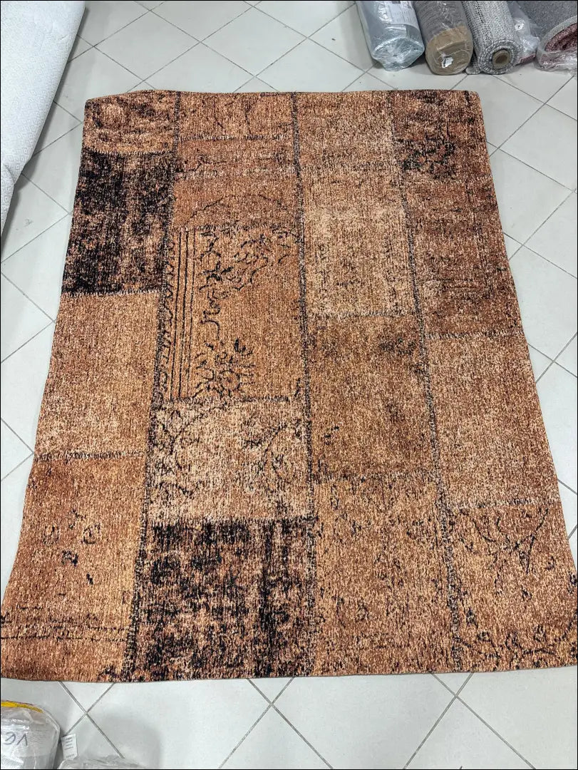 Kilimas RU1384 - €115 Save 50% 100-200, __label:Pristatymas 1-2 d.d., color-ruda, Dydis-140-x-200-cm, Dydis-140x200cm