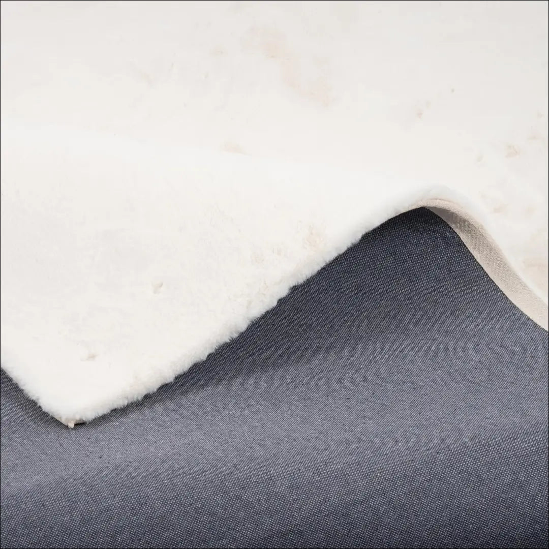 Kilimas RU1515 - €69 Save 50% 50-100, __label:Pristatymas 1-2 d.d., color-balta, Dydis-120-x-170-cm, Dydis-120x170cm