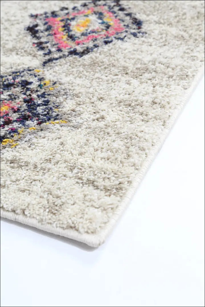 Kilimėlis RU1628 - €24 Save 50% __label:Pristatymas 1-2 d.d., color-kremas, color-marga, color-margas, Dydis-70x140cm