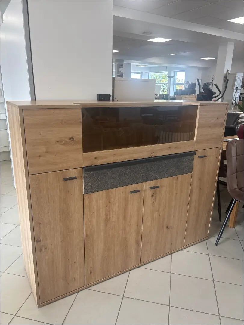 Komoda/Indauja su apšvietimu SI2354 - €540 Save 55% __label:Pristatymas 1-2 d.d., color-ruda, material-mediena,