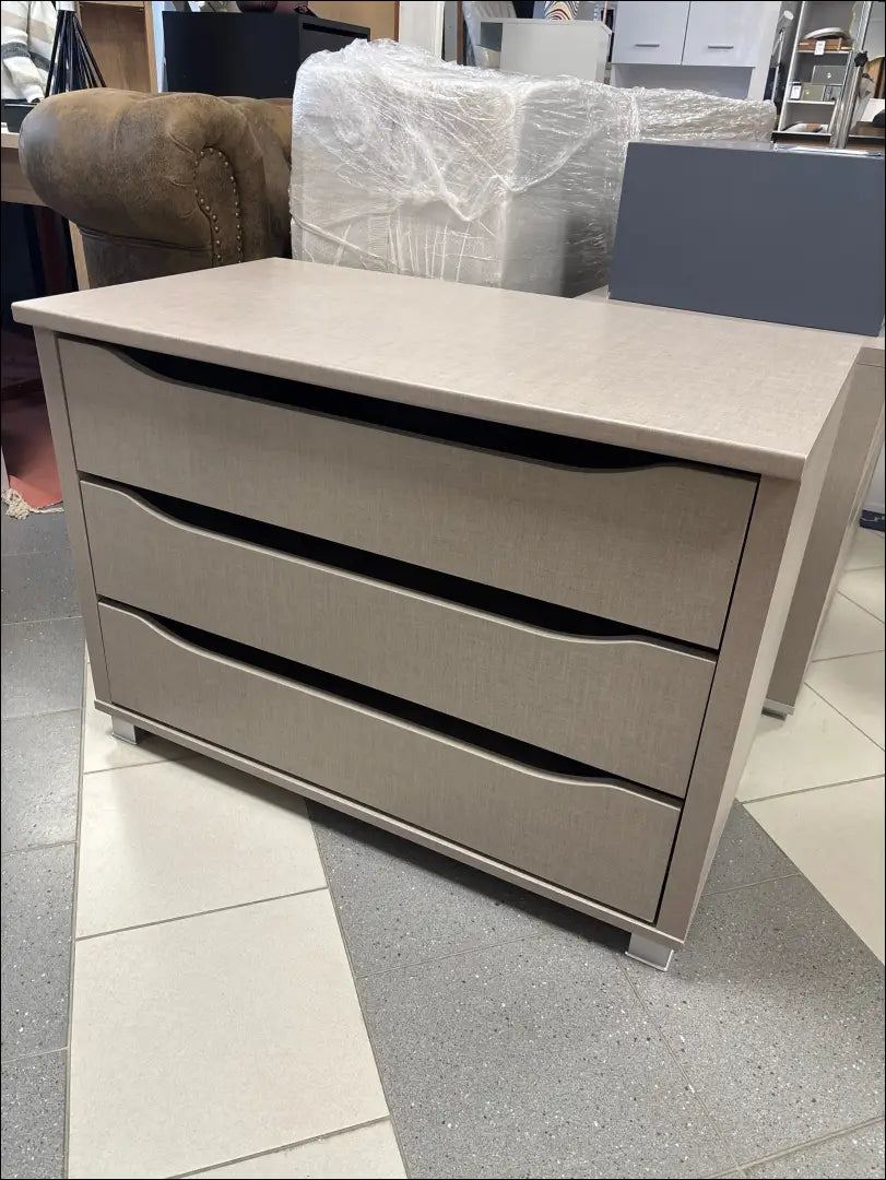 Komoda SI1992 - €65 Save 50% 50-100, __label:Pristatymas 1-2 d.d., color-pilka, komodos, material-mediena €50 to €100