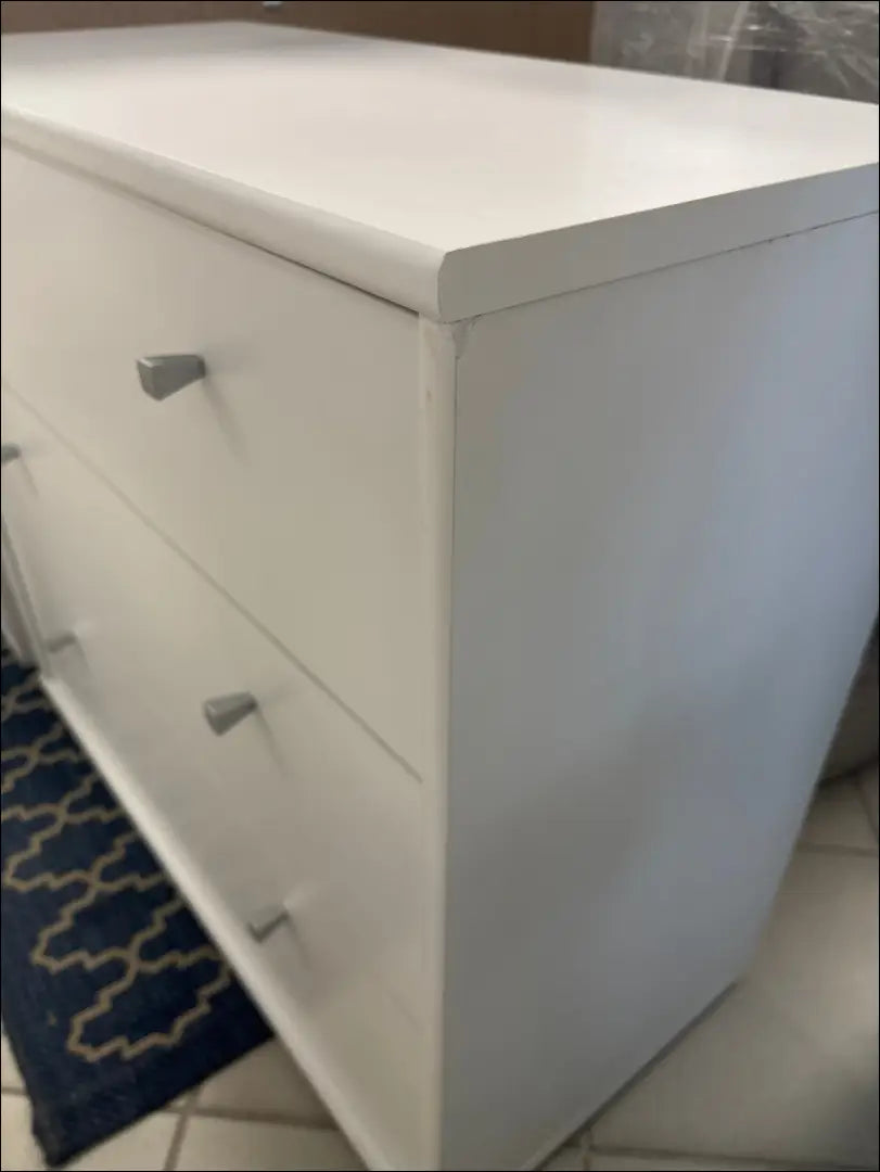 Komoda SI2003 - €40 Save 65% 25-50, __label:Pristatymas 1-2 d.d., color-balta, material-mediena, pazeistas €25 to €50