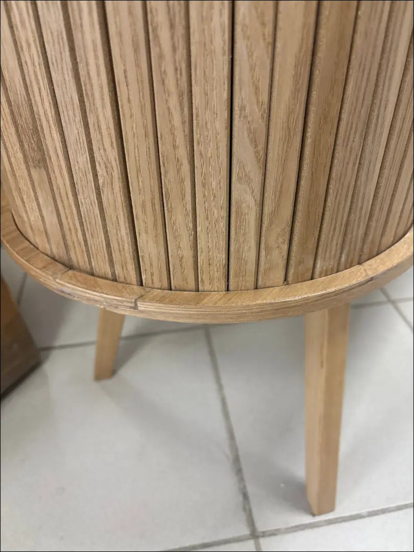 Komoda SI2216 - €170 Save 65% 100-200, __label:Pristatymas 1-2 d.d., color-ruda, material-mediena, pazeistas €100