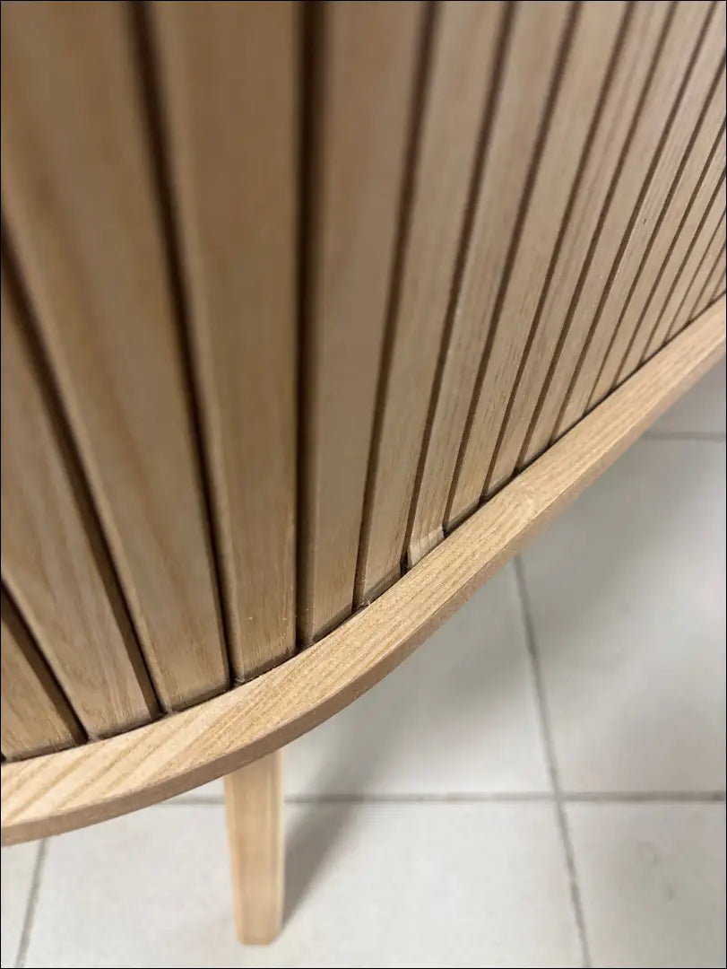 Komoda SI2436 - €75 Save 70% 50-100, __label:Pristatymas 1-2 d.d., color-ruda, material-mediena, pazeistas Grožio