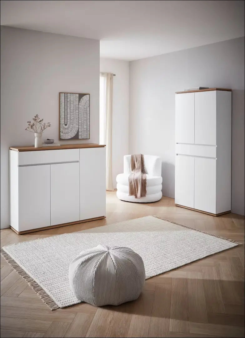 Komoda SI2476 - €190 Save 50% 100-200, __label:Pristatymas 1-2 d.d., batu-lentyna, batu-spintele, color-balta Balta