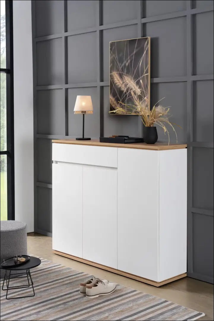 Komoda SI2476 - €190 Save 50% 100-200, __label:Pristatymas 1-2 d.d., batu-lentyna, batu-spintele, color-balta Balta