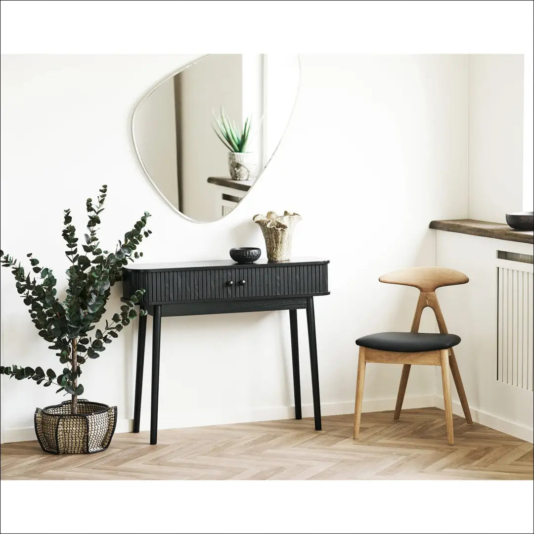 Konsolė SI2345 - €160 Save 50% 100-200, __label:Pristatymas 1-2 d.d., color-juoda, konsoles, material-mdf €100 to €200