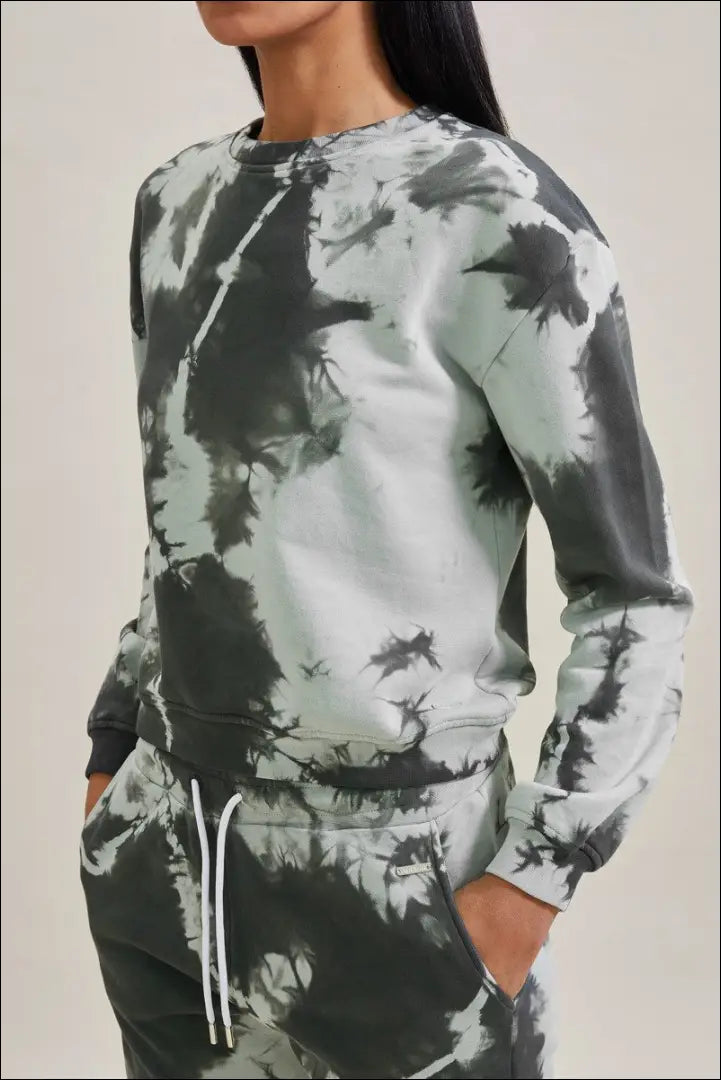 Laisvalaikio bliuzonas “Adlysh” DI7761 - €28 Save 65% 25-50, __label:Pristatymas 1-2 d.d., color-juoda, color-pilka,