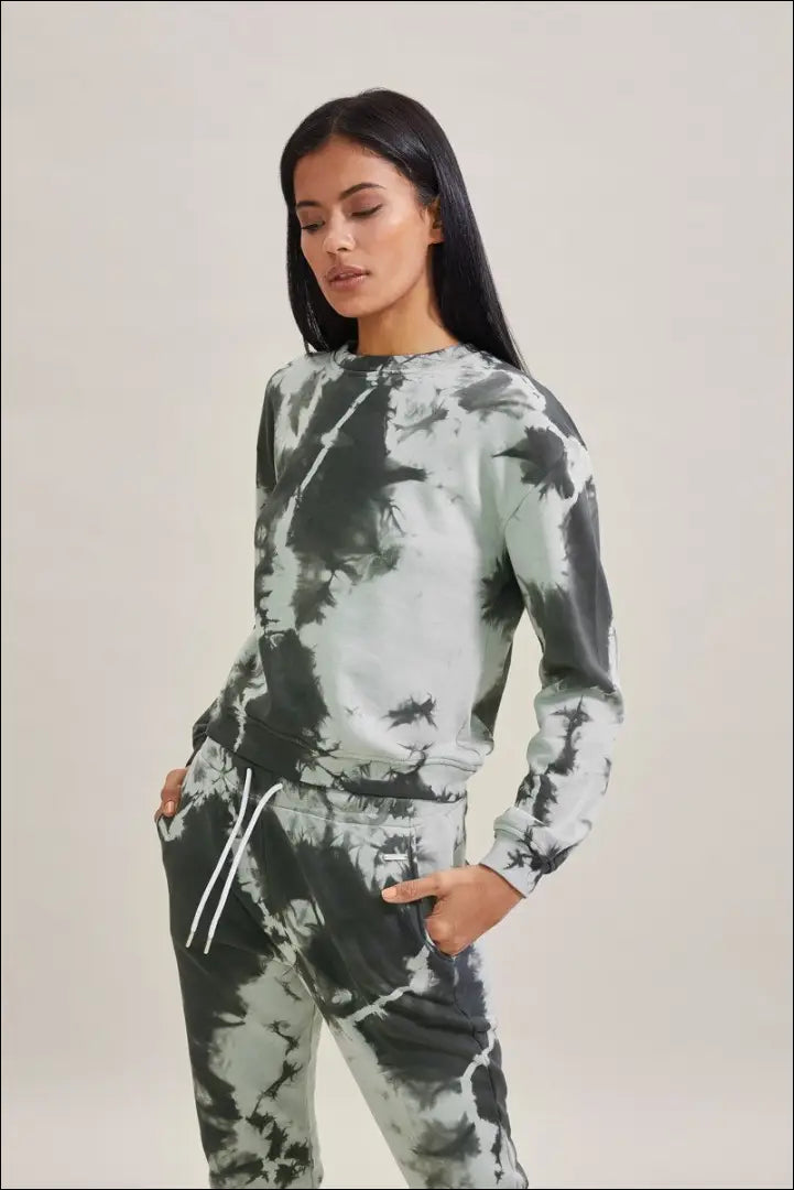 Laisvalaikio bliuzonas “Adlysh” DI7761 - €28 Save 65% 25-50, __label:Pristatymas 1-2 d.d., color-juoda, color-pilka,