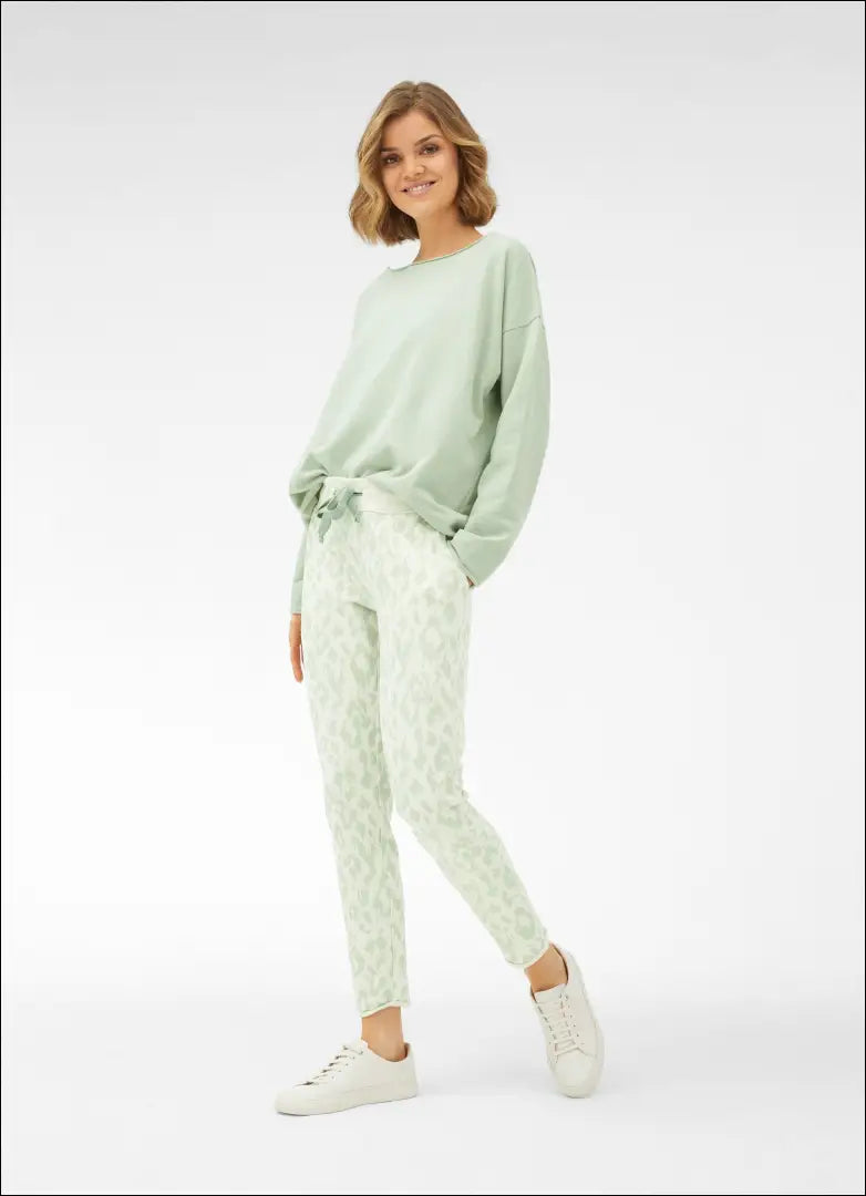 Laisvalaikio kelnės ’Juvia’ DI7662 - €52 Save 65% 50-100, __label:Pristatymas 1-2 d.d., color-balta, color-zalia,