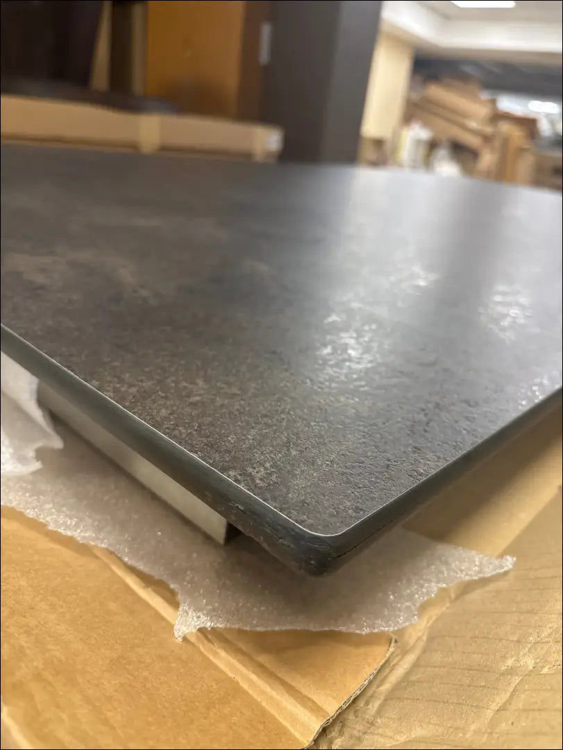 Lauko stalas LI696 - €368 Save 60% __label:Pristatymas 1-2 d.d., color-ruda, color-sidabrine, material-metalas,