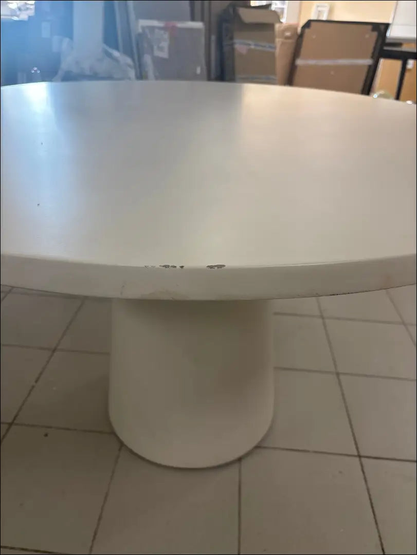 Lauko stalas LI797 - €130 Save 80% 100-200, __label:Pristatymas 1-2 d.d., color-balta, pazeistas, pazeisti €100 to €200