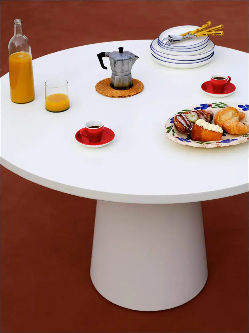 Lauko stalas LI797 - €130 Save 80% 100-200, __label:Pristatymas 1-2 d.d., color-balta, pazeistas, pazeisti €100 to €200