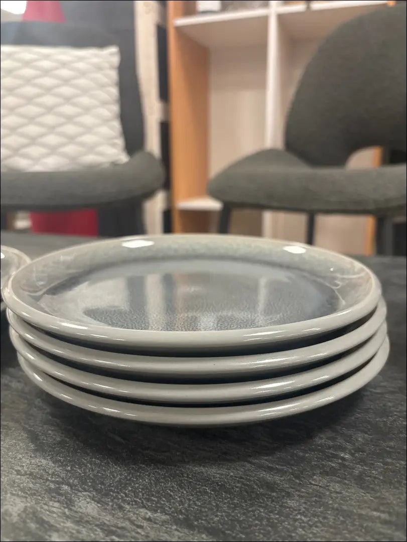 Lėkščių komplektas (4vnt) DI11064 - €22 Save 50% __label:Pristatymas 1-2 d.d., color-pilka, indai, interjeras, lekstes