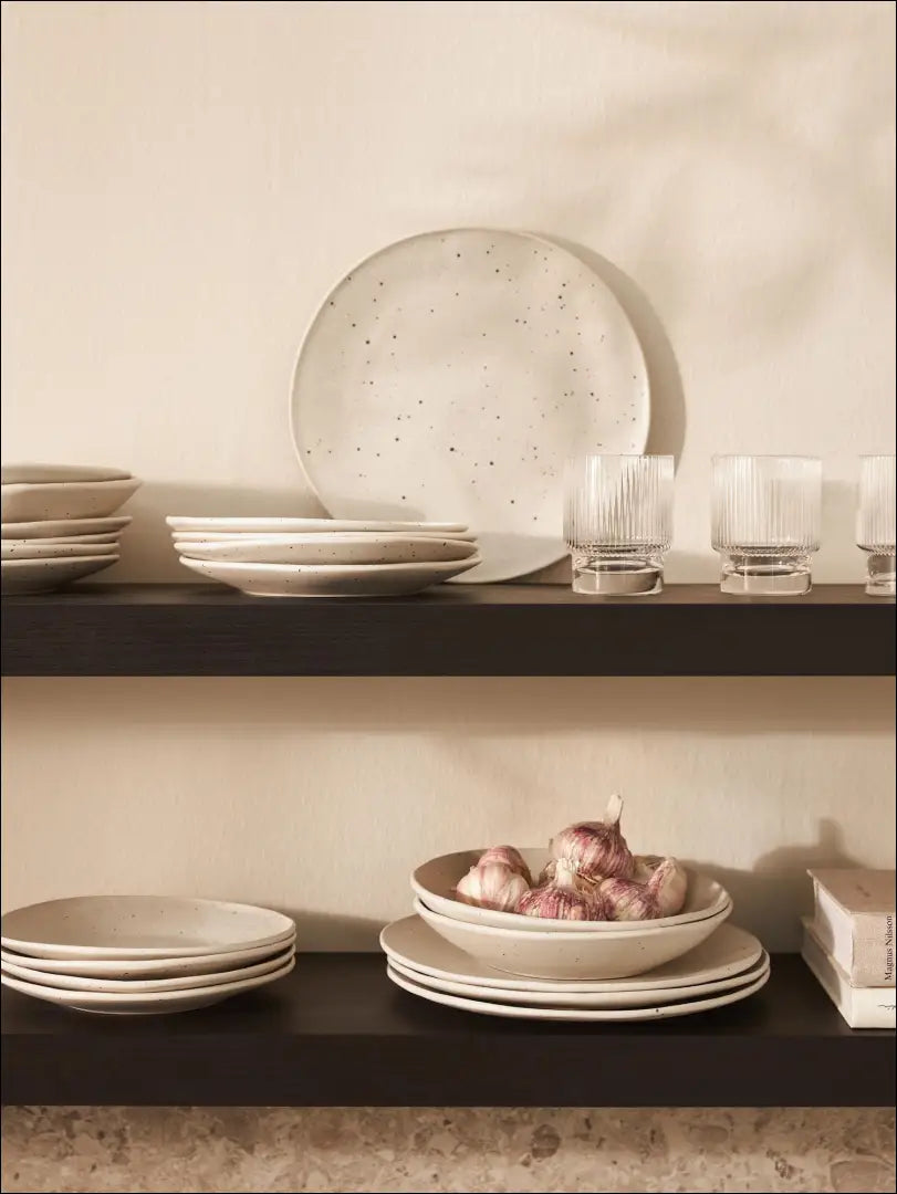 Lėkščių komplektas (4vnt) DI4581 - €21 Save 65% __label:Pristatymas 1-2 d.d., color-balta, color-kremas, indai,
