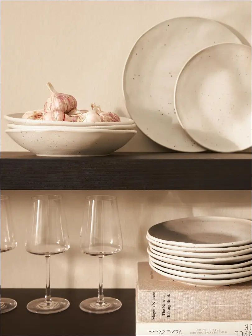 Lėkščių komplektas (4vnt) DI4581 - €21 Save 65% __label:Pristatymas 1-2 d.d., color-balta, color-kremas, indai,
