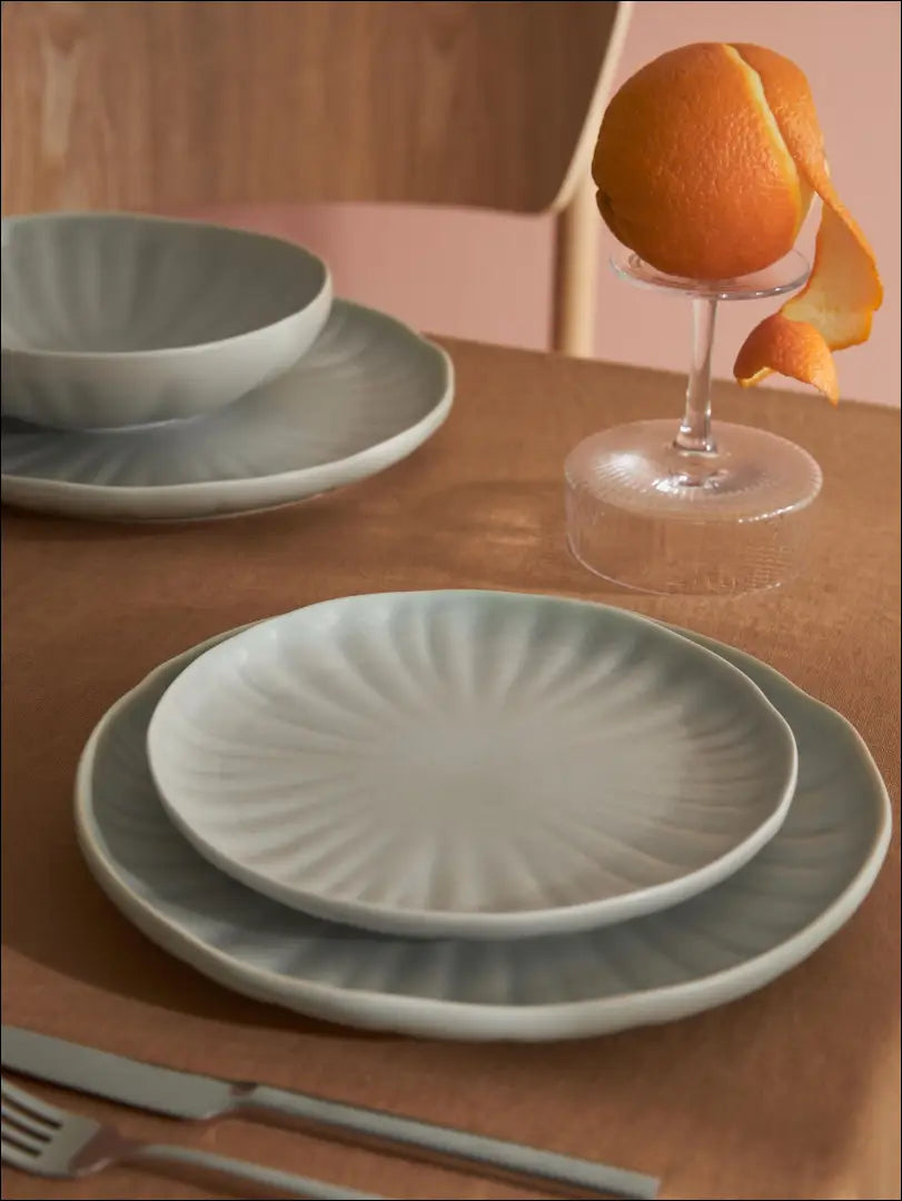 Lėkščių komplektas (4vnt) DI6056 - €10 Save 70% __label:Pristatymas 1-2 d.d., color-pilka, indai, interjeras, lekstes