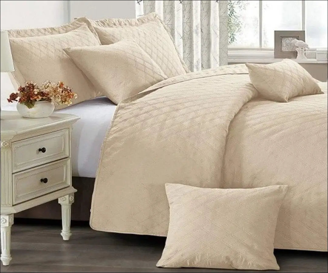 Lovatiesės komplektas (3 dalys) DI11922 - €49 Save 50% 25-50, __label:Pristatymas 1-2 d.d., color-smelio,