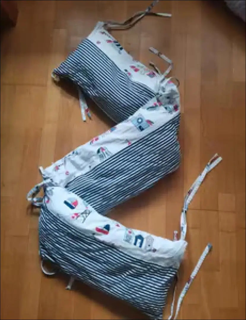 Lovytės apsaugėlė DI11174 - €27 Save 50% 25-50, __label:Pristatymas 1-2 d.d., color-balta, color-melyna, kita €25