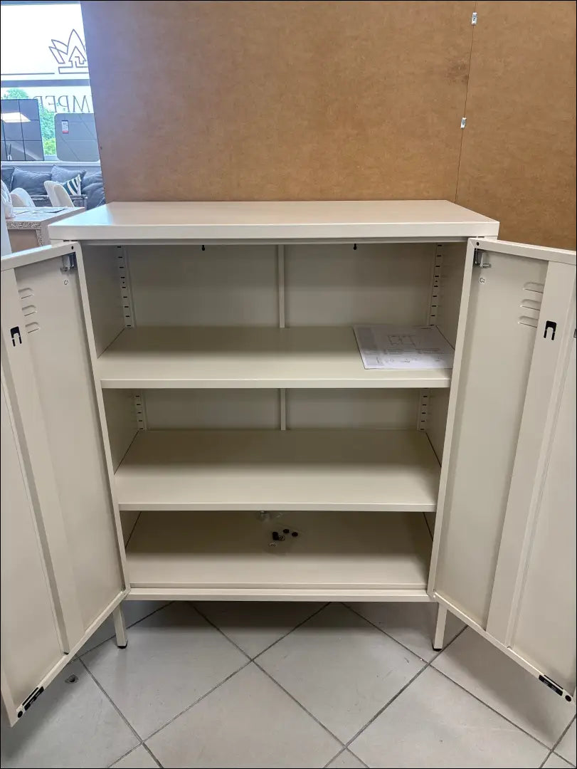 Metalinė komoda SI2229 - €95 Save 50% 50-100, __label:Pristatymas 1-2 d.d., color-kremas, komodos, material-metalas €50
