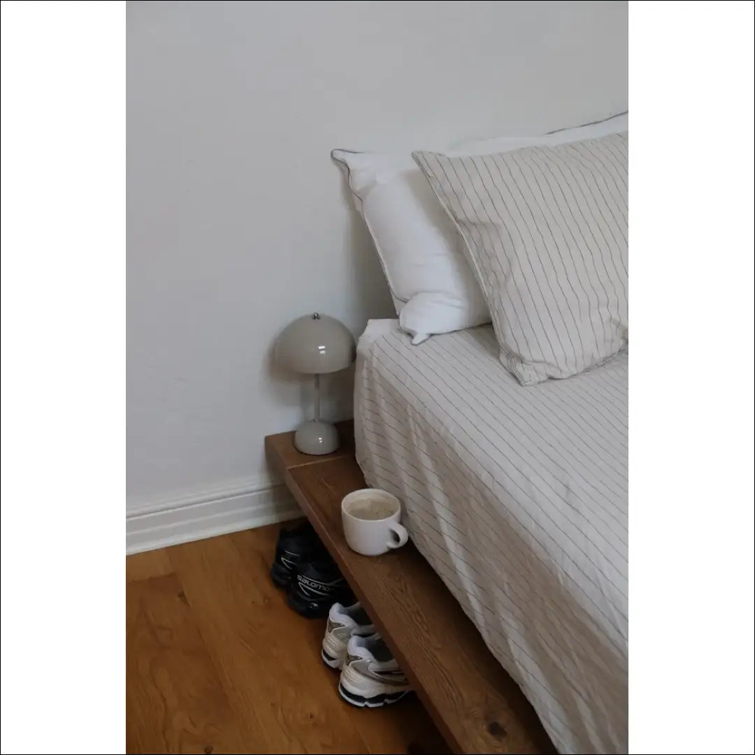 Miegamojo lova (140x200cm) GI883 - €220 Save 50% __label:Pristatymas 1-2 d.d., color-ruda, lovos-miegamojo,