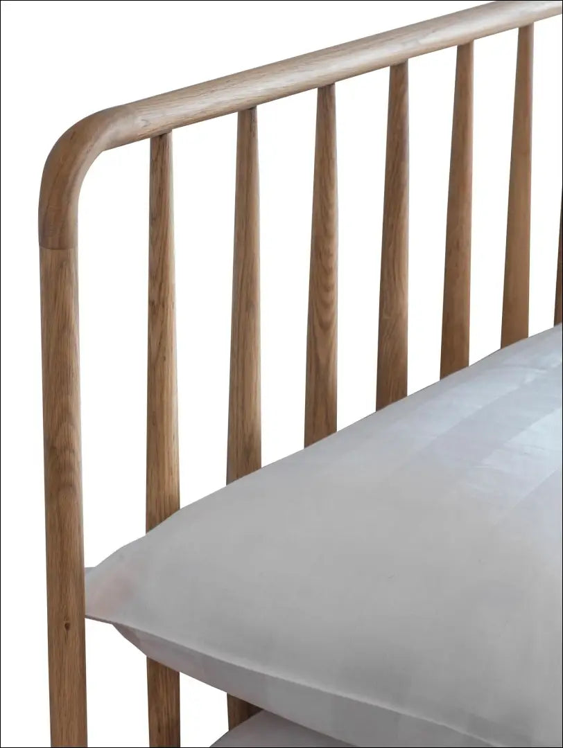 Miegamojo lova (180x200cm) GI369 - €513 Save 70% __label:Pristatymas 1-2 d.d., color-ruda, lovos-miegamojo,