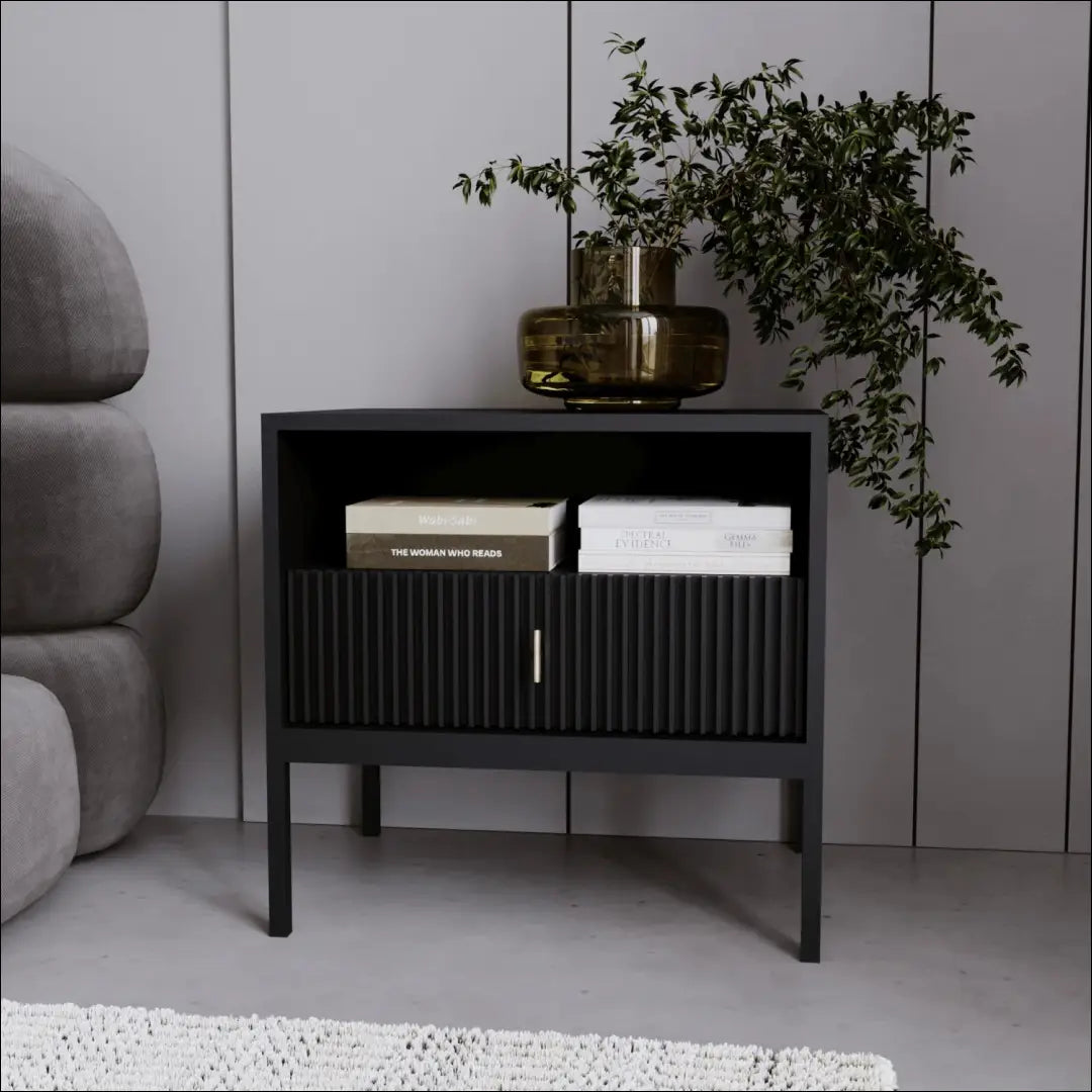 Naktinė spintelė su rievėtu fasadu juodos spalvos TE380 - €112 Save 15% 100-200, __label:Pristatymas 5-14 d.d., elite,